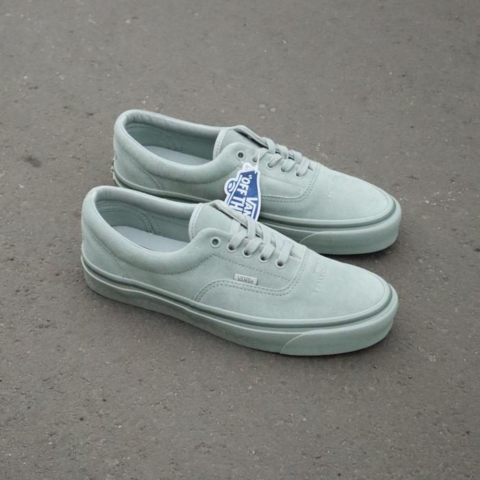 Vans era 95 dx anaheim x neighborhood seagrass (Resmi PT NAVYA)