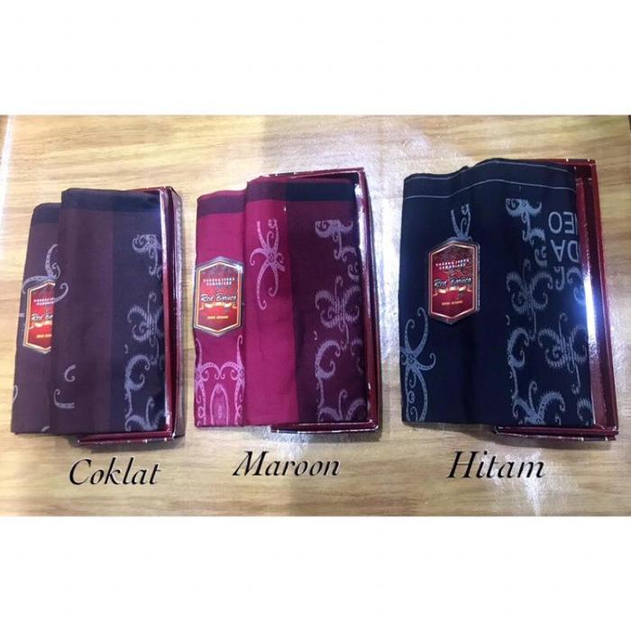 . SARUNG TENUN SAMARINDA RED BORNEO