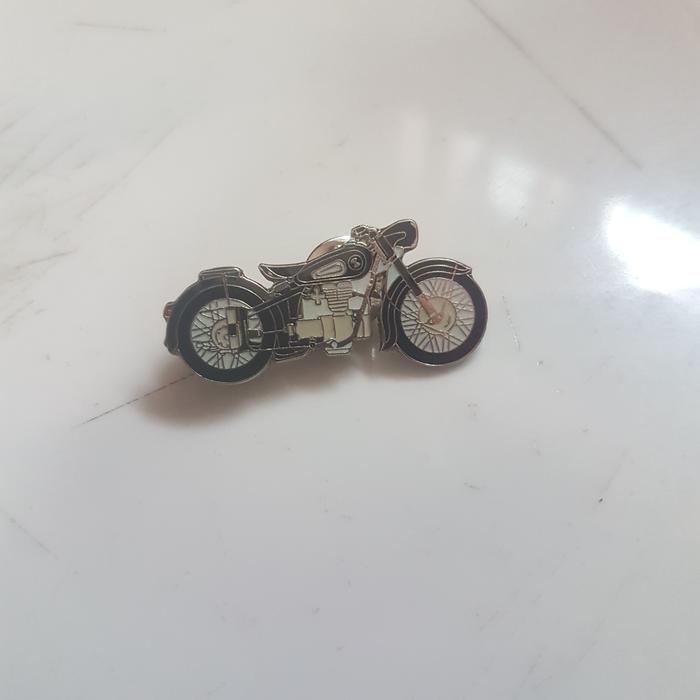 pin BMW R25, langka