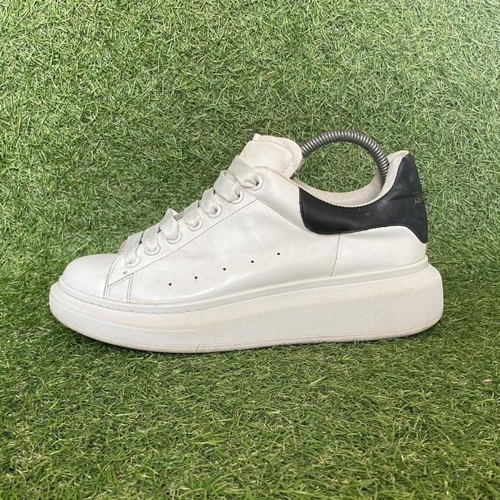 The Alexander McQueen Wedge Sole Low 'White' sneaker bekas