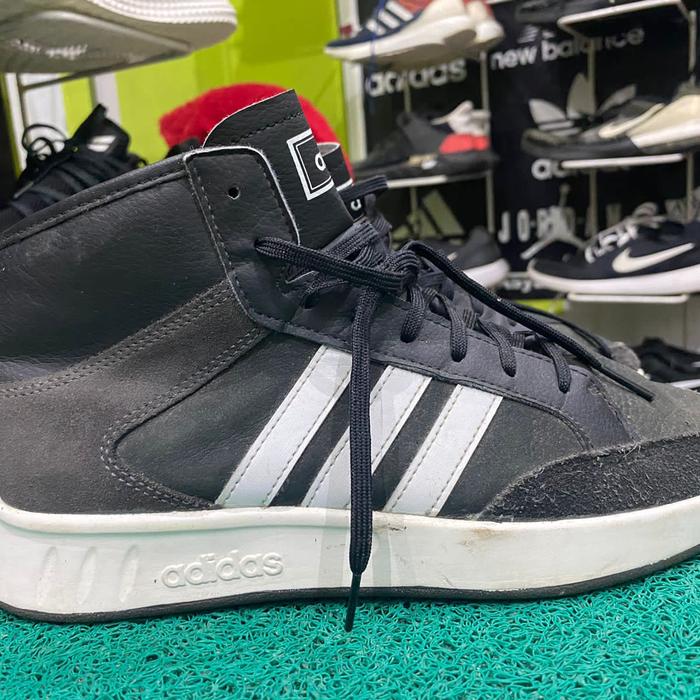 Sepatu Adidas Neo Bravada MID