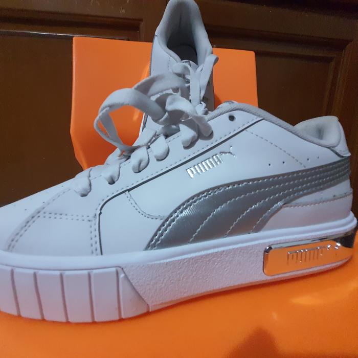 Sepatu puma cali star metallic