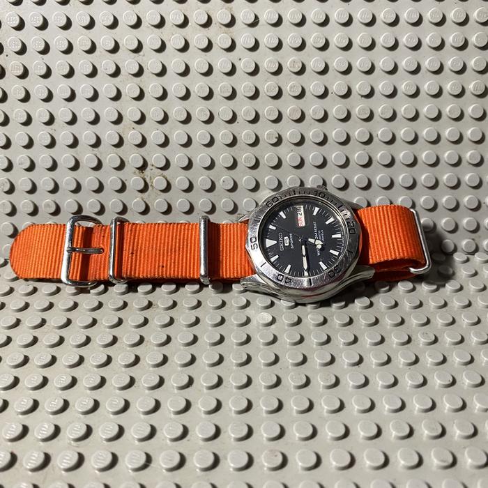 Seiko 7s36 00L0 black dial