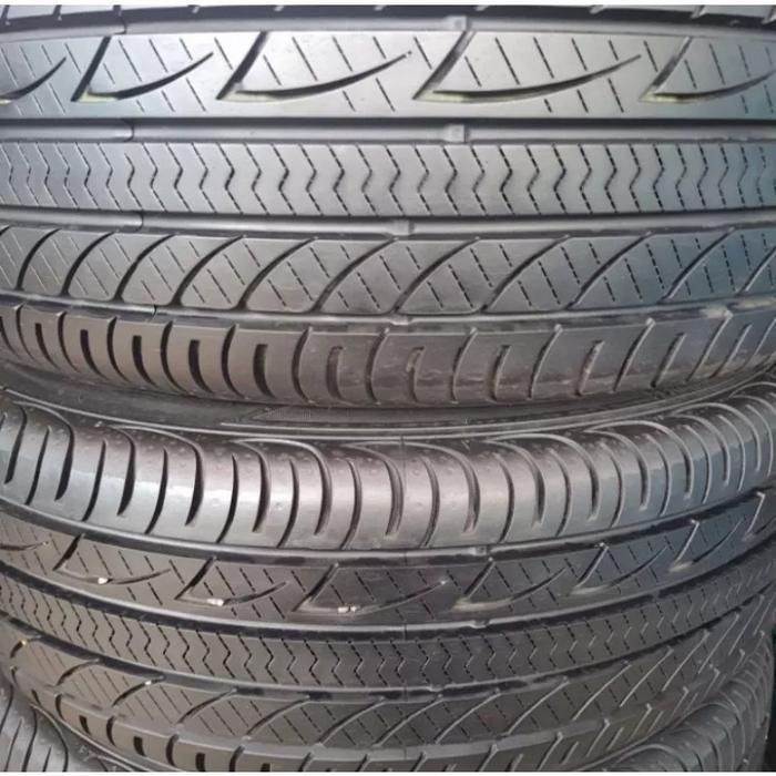 Ban mobil second copotan 205/65 ring 15 merek ACHILLES ori