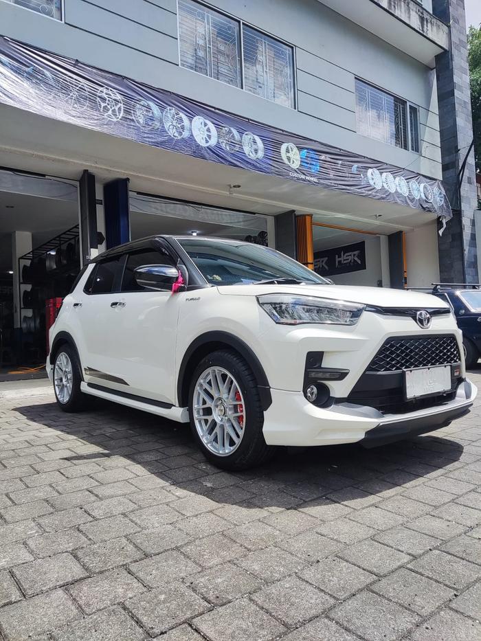 Promo Velg Mobil Racing R18 HSR RAIS1 Pelek Raize Yaris Avanza Rocky