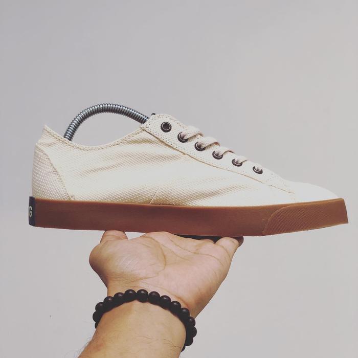 SEPATU BRODO - Vantage Lo Waffle Ecru Off White GS - 42