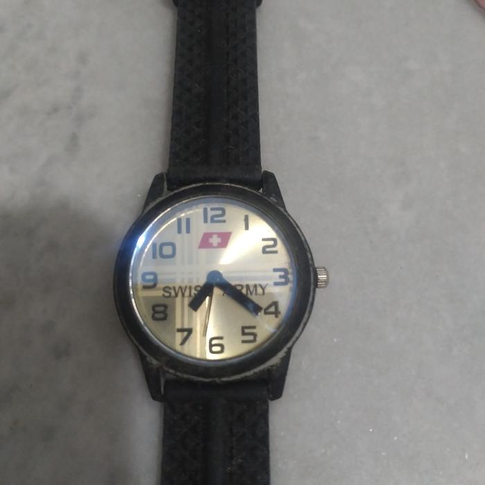 jam tangan swiss army cewek