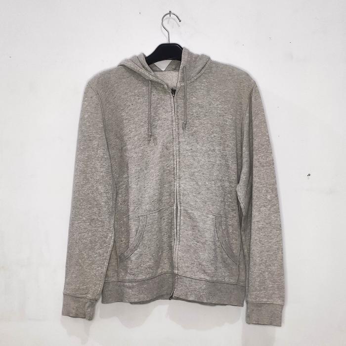 UNIQLO Misty Grey Zipper Hoodie Jacket - Jaket Abu Unisex Preloved