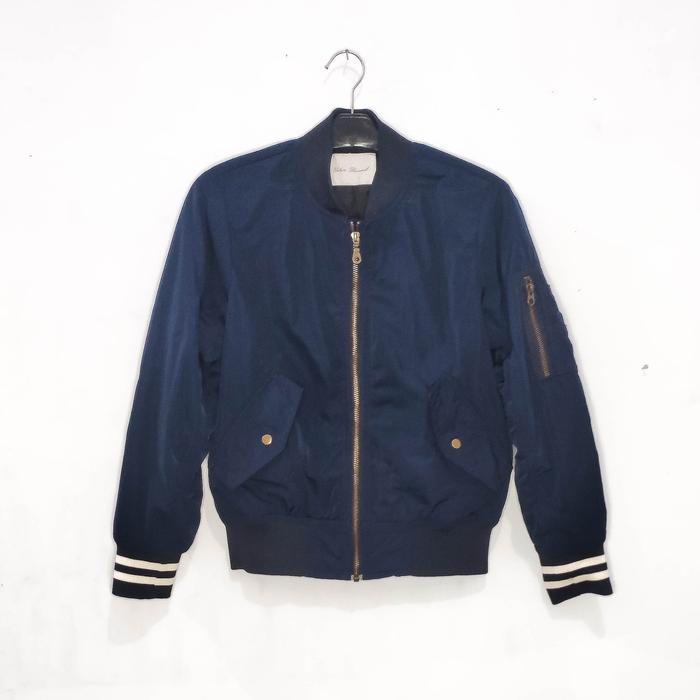 URBAN RESEARCH Navy Bomber Jacket Jaket Biru Dongker Unisex Preloved