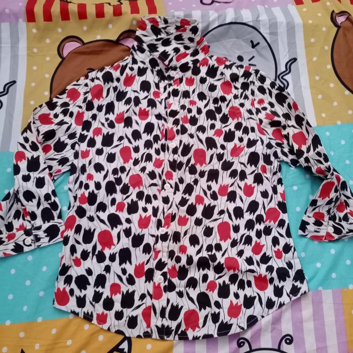 Kemeja wanita motif bunga lily(PRELOVED)