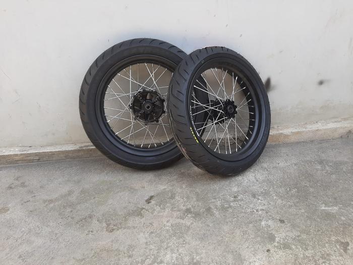 Wheelset Supermoto CRF 300/350 Ban Maxxis Baru Ring 17
