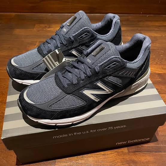 New Balance 990 v5 Navy