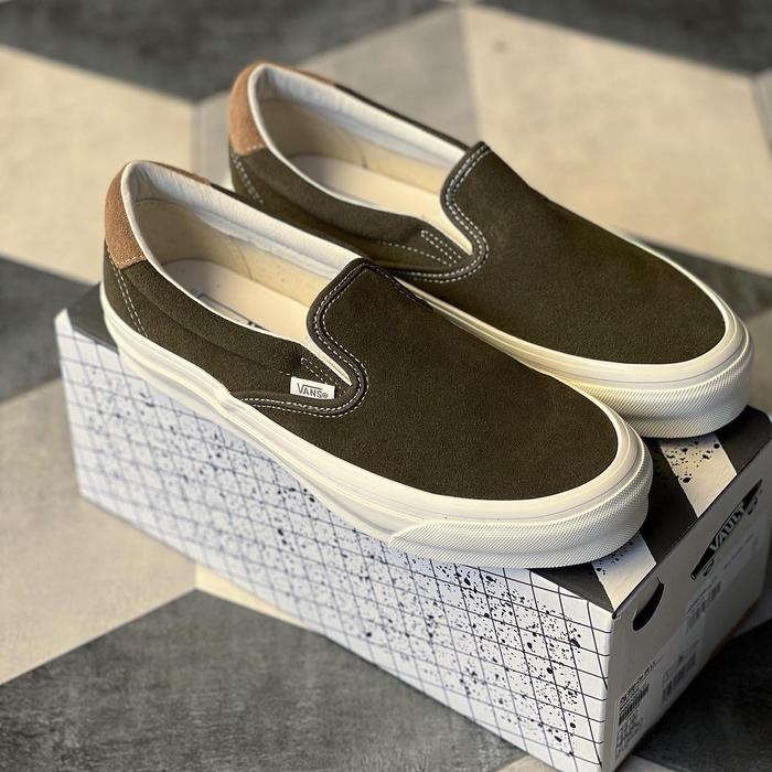 VANS VAULT SLIP ON OG OLIVE GREEN SUEDE