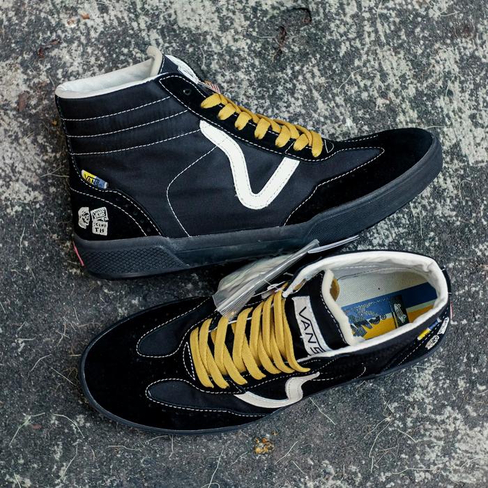 VANS VAULT X TAKAHAYASHI EPOCH RACER LX SUEDE / NYLON BLACK