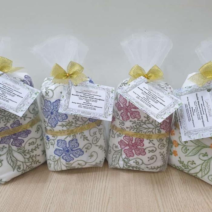 Souvenir mukena bordir/mengenang wafat/pengajian 7 bulanan