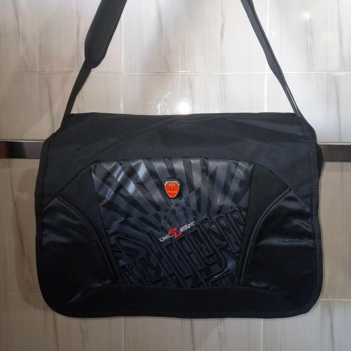 tas selempang pria Tracker / tas kuliah / tas selempang cowok