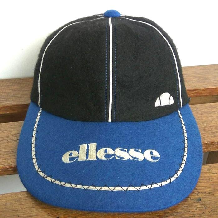 Topi Vintage 80'0s / 90's ELLESSE Vertical Dive With Ear Flaps Hat