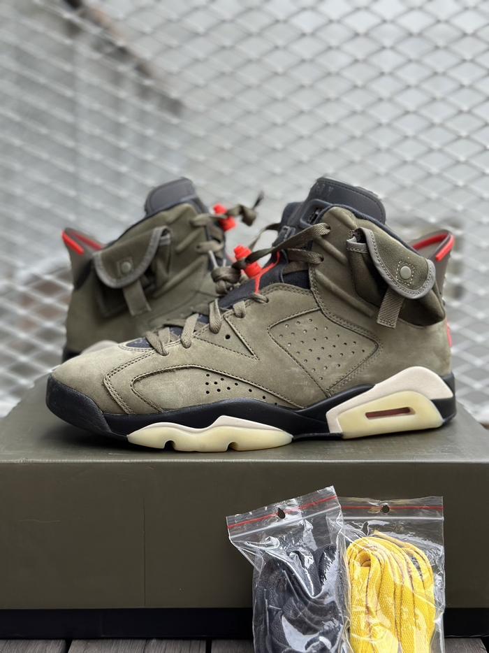 AIR JORDAN 6 TRAVIS SCOTT SNEAKERS 1000% AUTHENTIC
