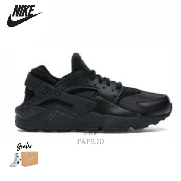 nike huarache triple black