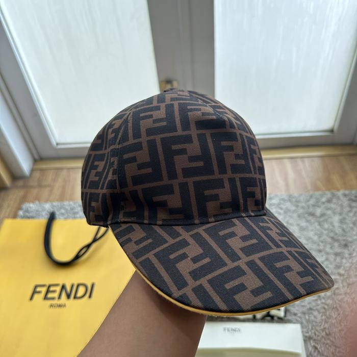 Fendi Cap Topi Canvas Baseball Tobacco Yellow