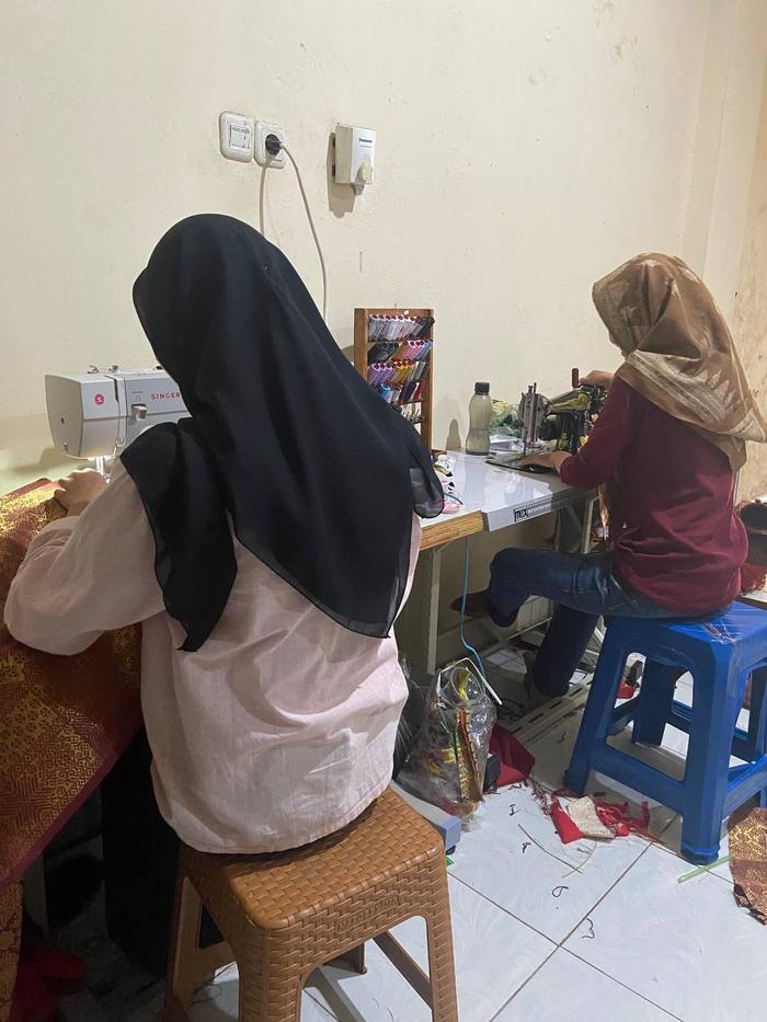 Upah Jahit Kain Songket & Jumputan Berbagai Macam Model Khas Palembang