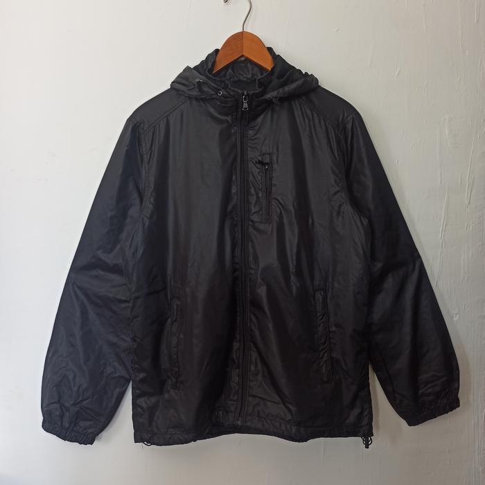 jaket windreaker Maru