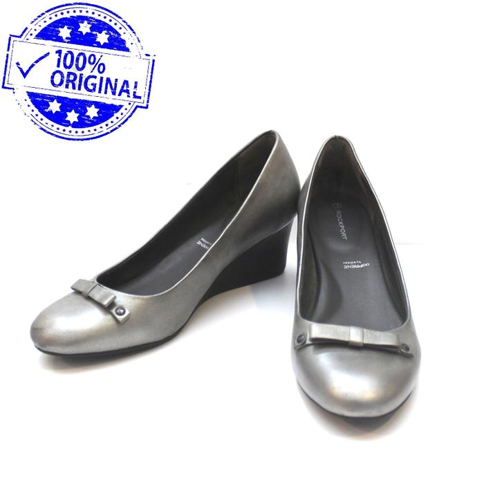 Preloved Rockport Silver Wedges Women Shoes
