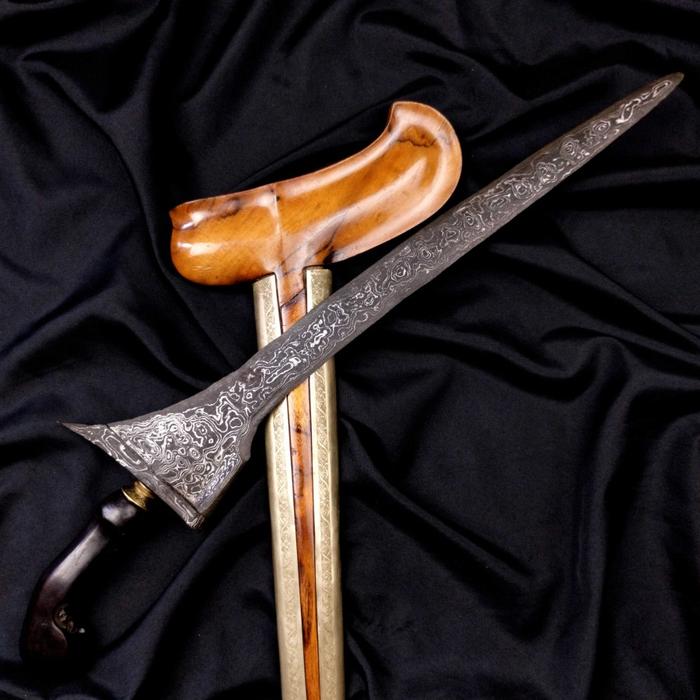 Keris Duwung Pamor Melati Sinebar Tangguh Pajajaran Sepuh Kuno