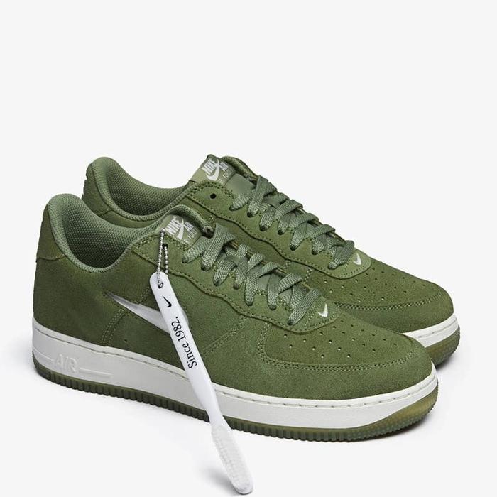 Nike Air Force 1 Low "Color Of The Month Green Suede" Original BNIB