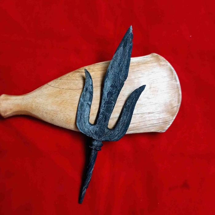 Tombak Trisula Sepuh Pamor Wos Wutah Koleksi Pusaka Antik