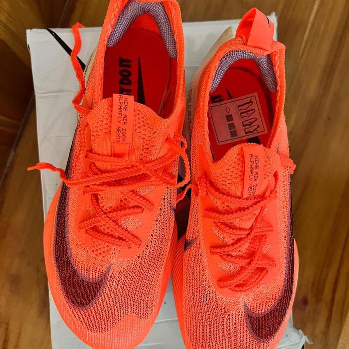 Preloved Nike Alphafly size 40 25cm