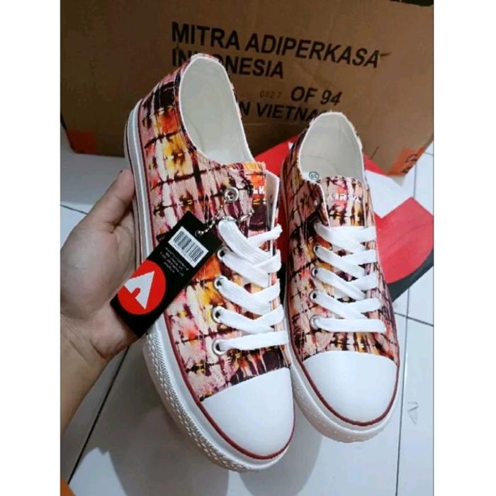 Sepatu Sneakers Airwalk Reyna Multi Sport Station Size 39
