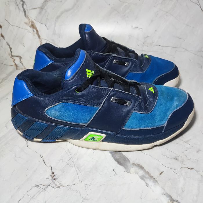 Sepatu Adidas Regulated Size 43 100% Original Thrifting