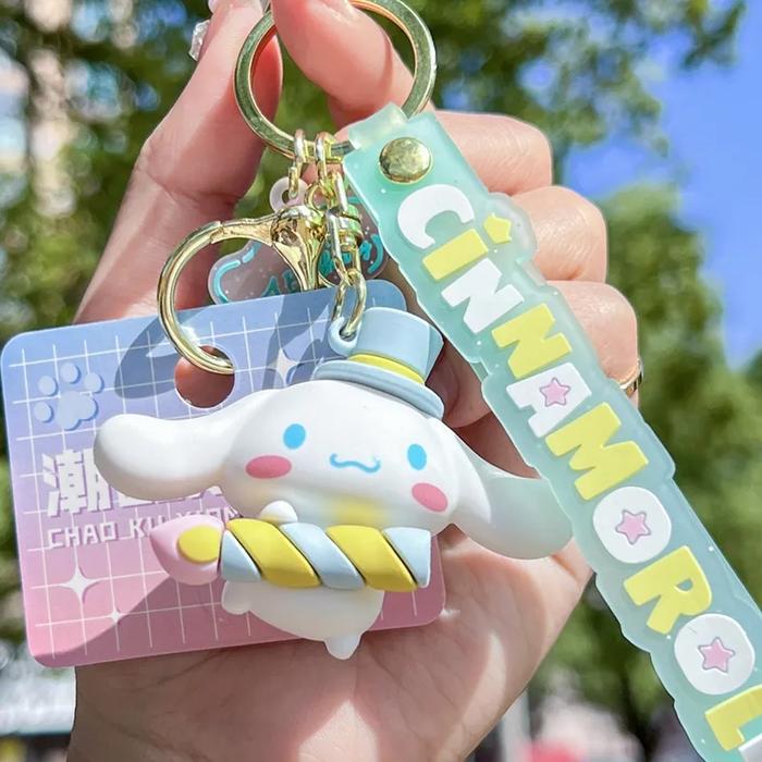 bagcharm cinnamonroll