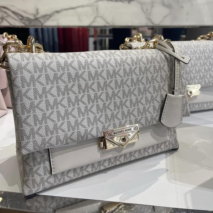 MK cece medium satchel sign vanilla