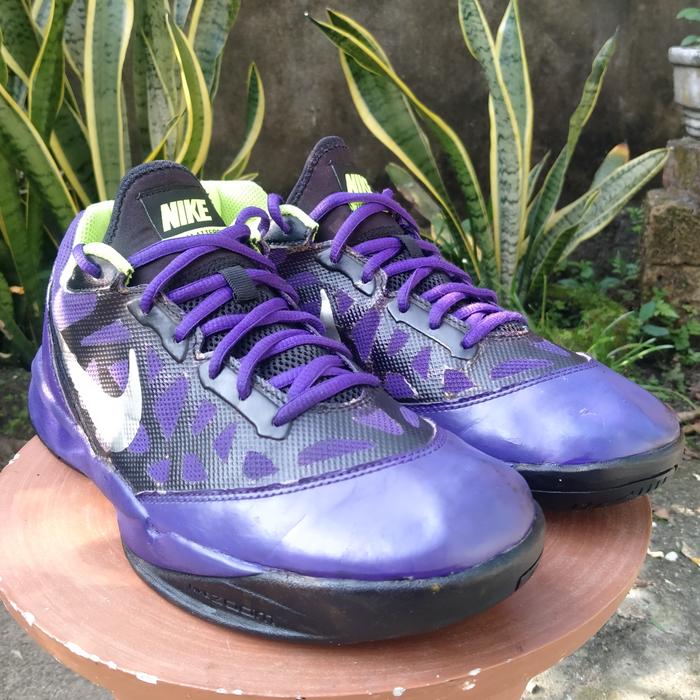 Sepatu Second Nike Zoom Attero II Size 42,5 Insole 27 cm