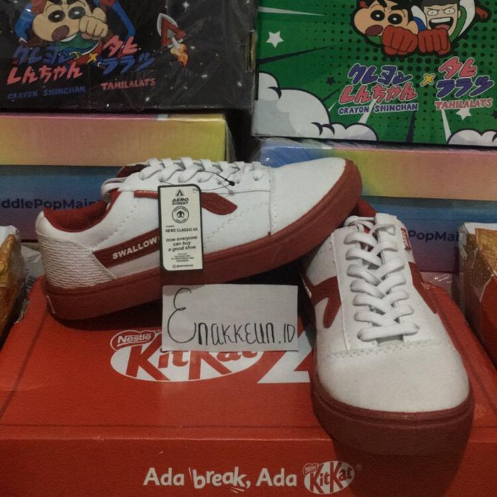 SEPATU AEROSTREET X SWALLOW MERAH