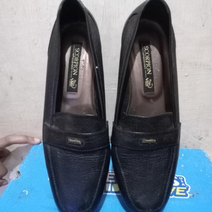 Sepatu pantofel wanita SCORPION