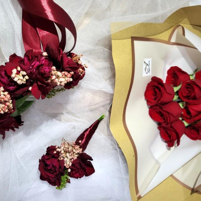 Intan/ wrist corsage/ corsage/ bouquet/ prom / wedding/ bouquet