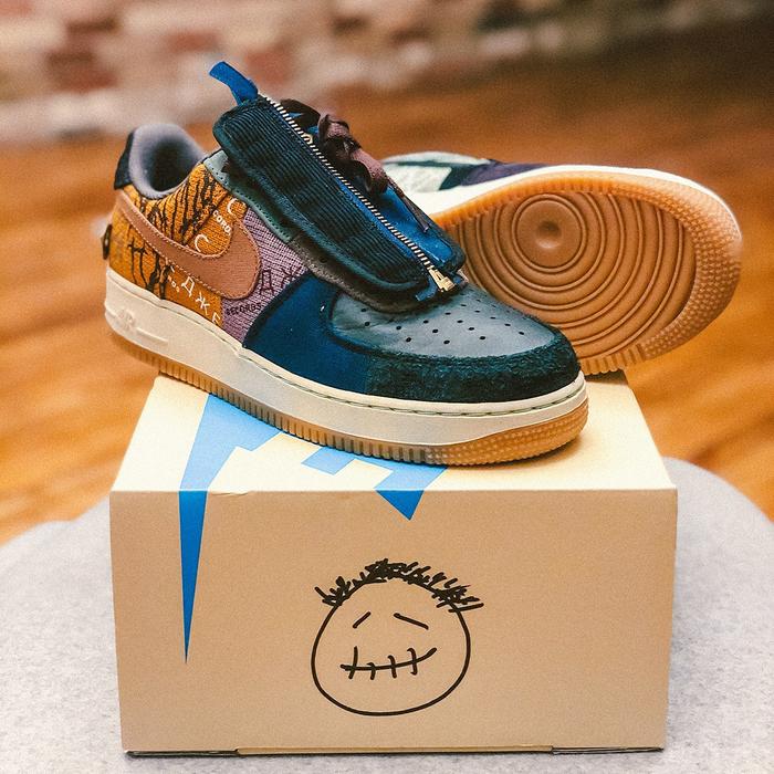 Nike Air Force 1 x Travis Scott Cactus Jack