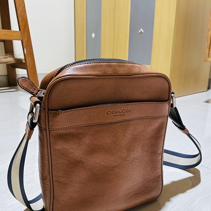 coach flight bag f54782 preloved men messenger