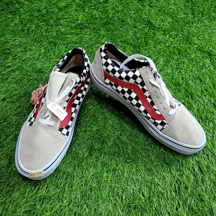 43-32 Vans Old Skool BNWB