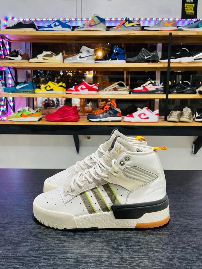 adidas rivalry rm original