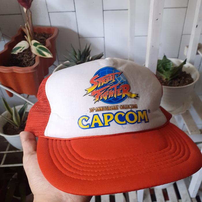 (SOLD) Topi Street Fighter Capcom not Kaos Vintage