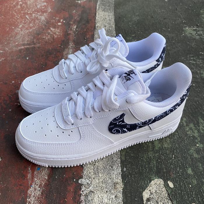 Nike airforce 1 white black paisley