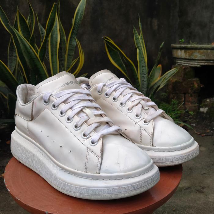 Sepatu Second Casual Alexander McQueen Made In Italy Size 39
