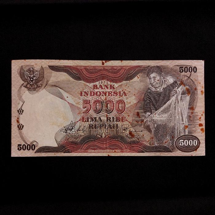 Uang Kuno 5000 Rupiah Penjala Ikan Tahun 1975 - - RCC 004152