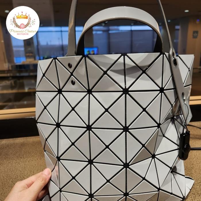 baobao bag original size 16