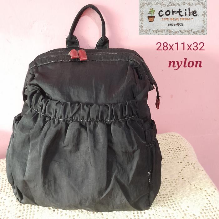 Preloved CORTILE Tas Ransel Behel Besi Nylon Hitam 13inch 28x32