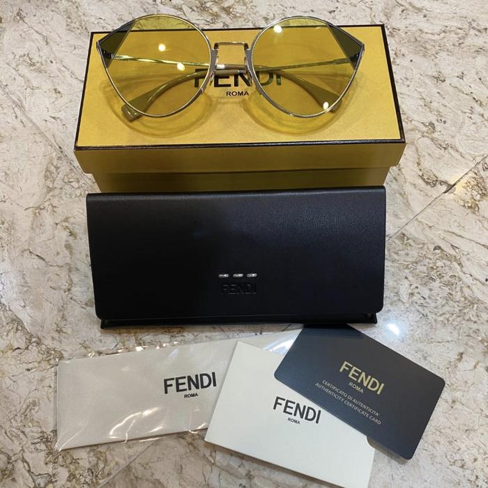 01. (Preloved) FENDI SUNGLASSES AUTHENTIC + Original Receipt